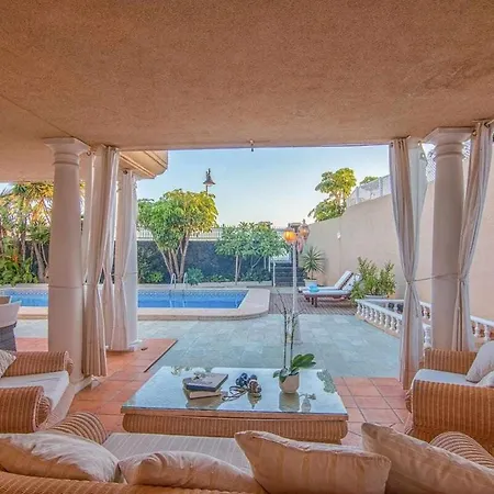 Bayside Concha House - Beachfront Oasis With Heated Pool شقة بلايا هوندا