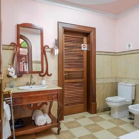 Apartment La Concha Beachfront Heated Pool *