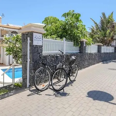 La Concha Beachfront Heated Pool Playa Honda (Lanzarote)
