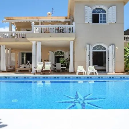 Bayside Concha House - Beachfront Oasis With Heated Pool * Playa Honda (Lanzarote)